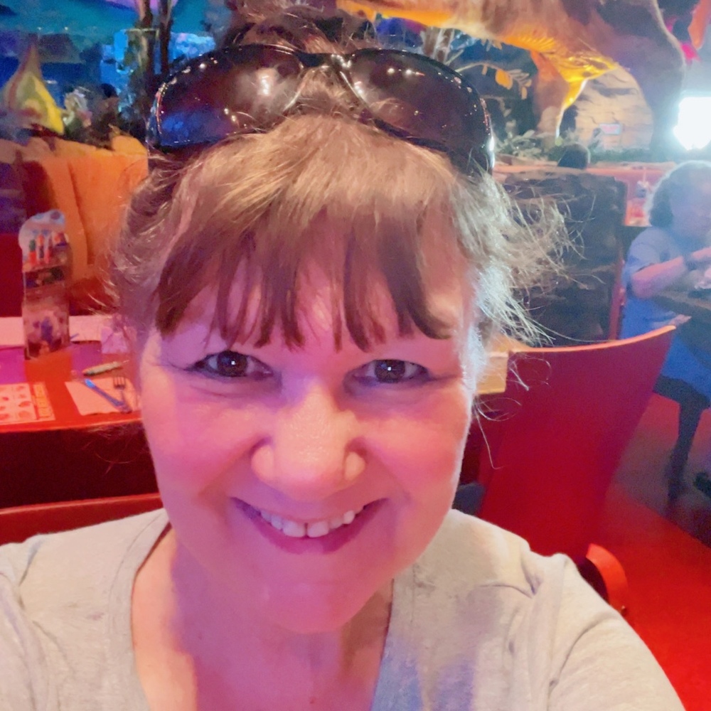 Meet your Posher, Cindy